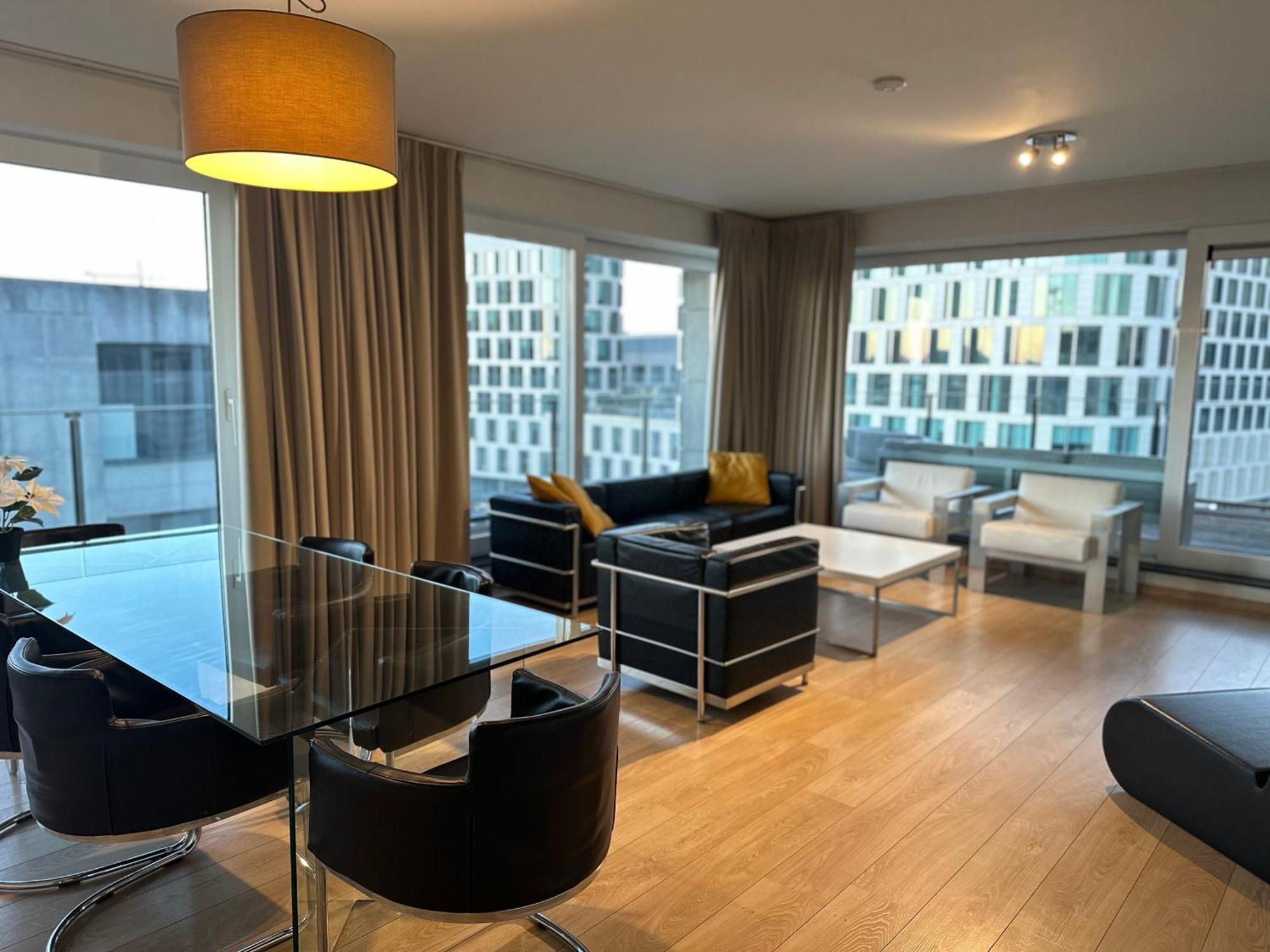 Apartment With Balcony In Brussels Center ภายนอก รูปภาพ