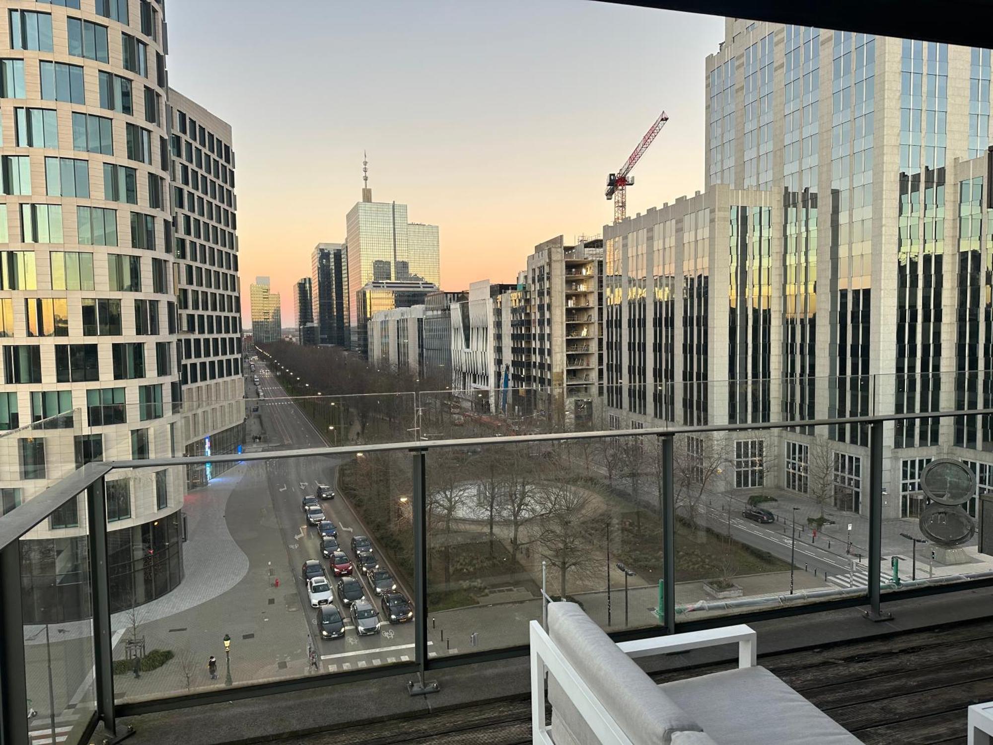 Apartment With Balcony In Brussels Center ภายนอก รูปภาพ