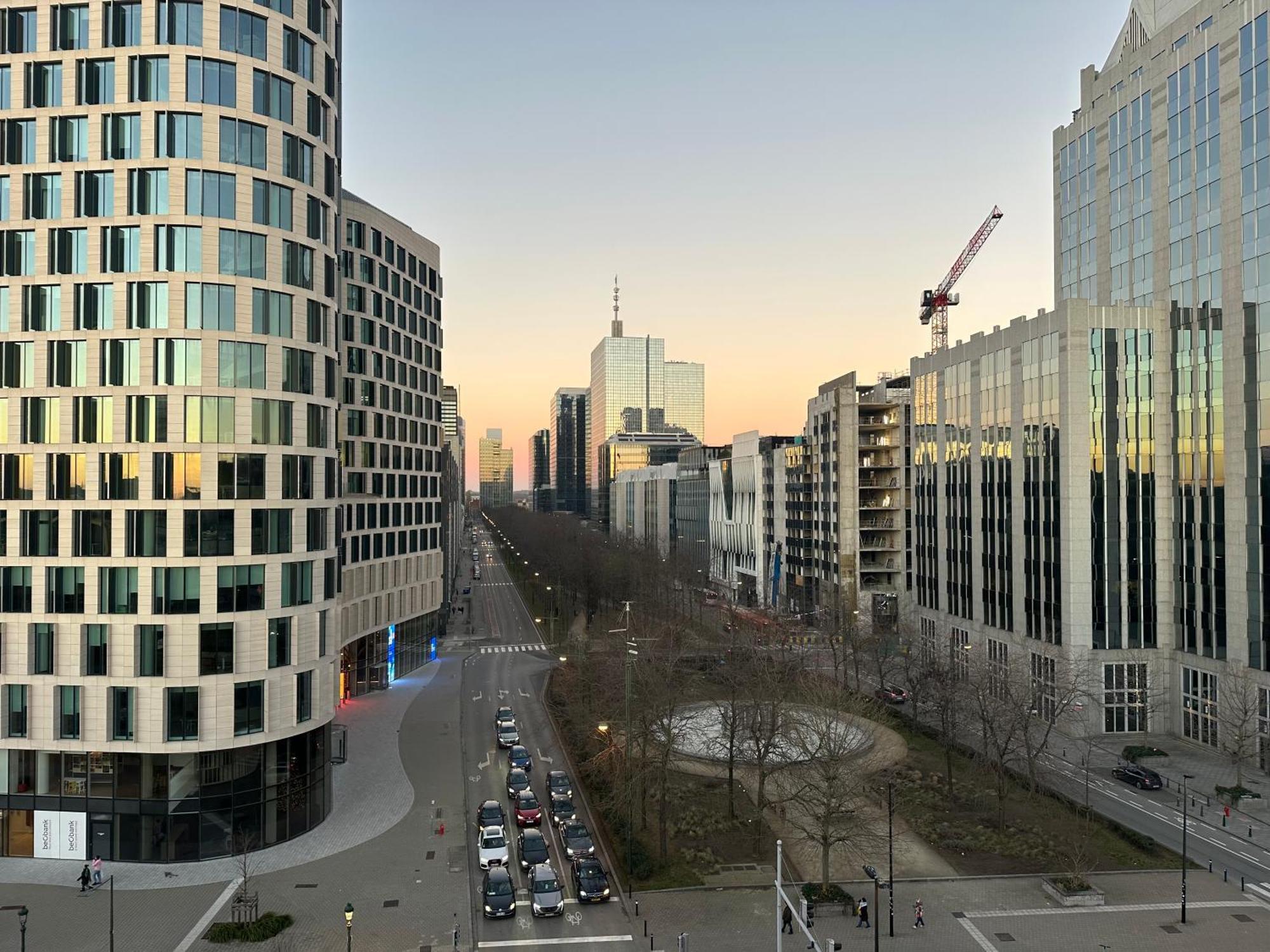 Apartment With Balcony In Brussels Center ภายนอก รูปภาพ