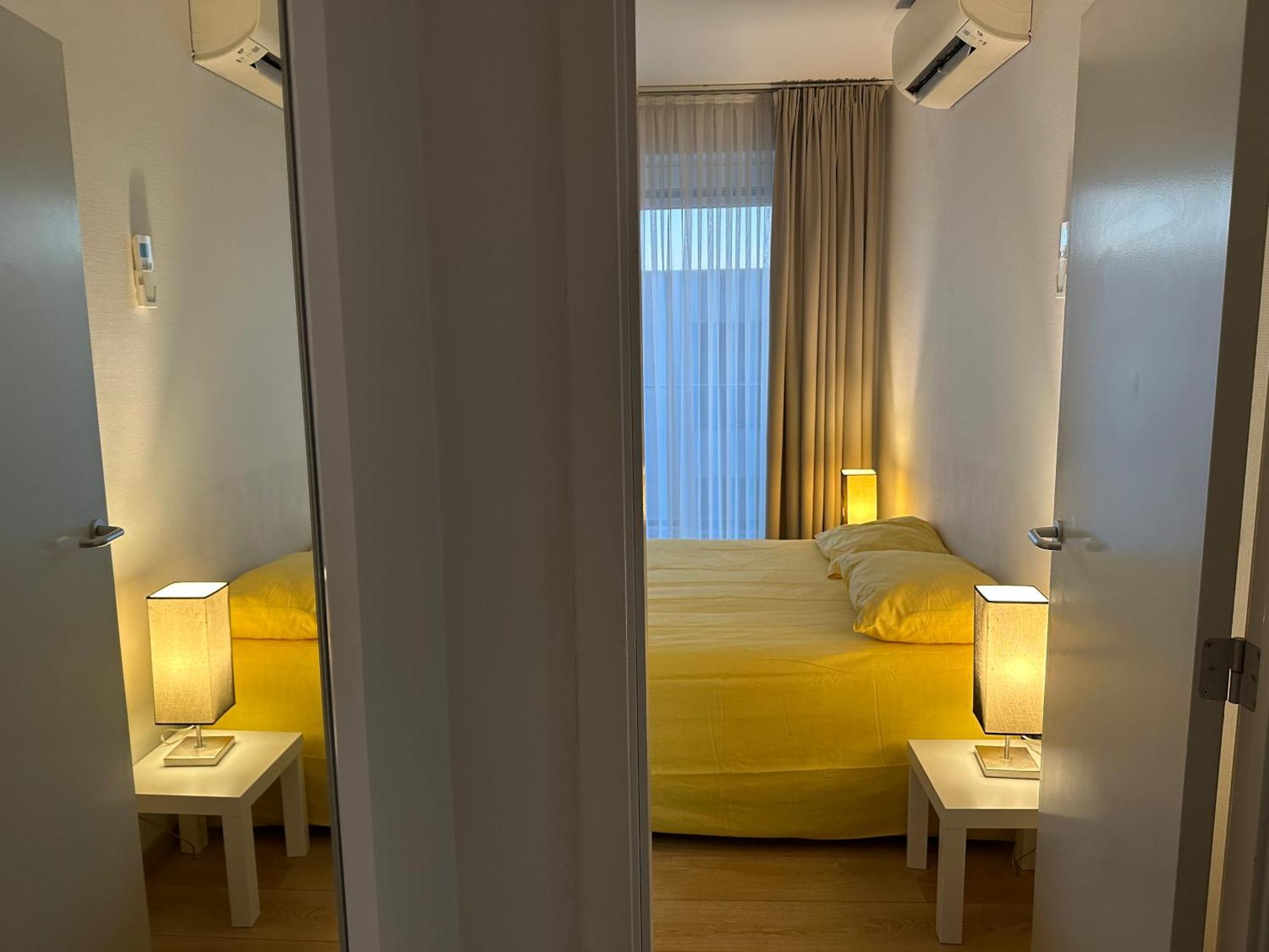 Apartment With Balcony In Brussels Center ภายนอก รูปภาพ
