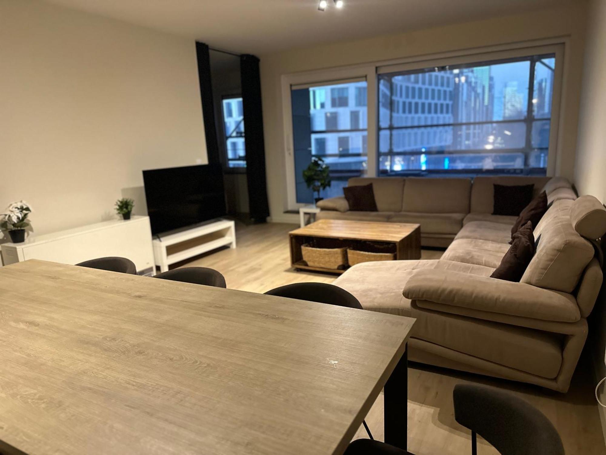 Apartment With Balcony In Brussels Center ภายนอก รูปภาพ