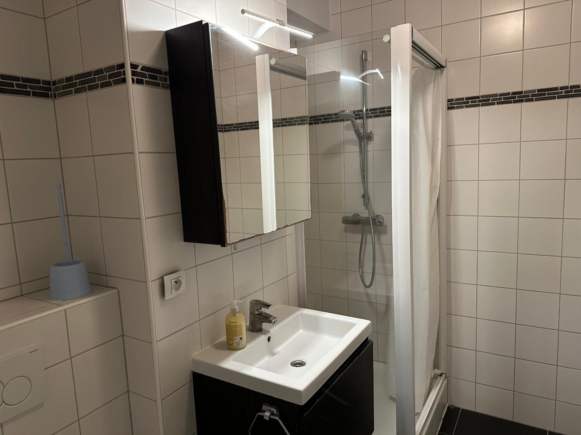 Apartment With Balcony In Brussels Center ภายนอก รูปภาพ